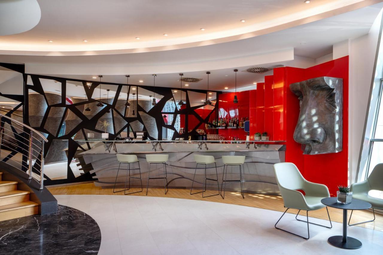 Una Hotels Malpensa Cerro Lago Maggiore Eksteriør billede