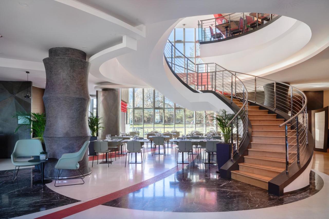 Una Hotels Malpensa Cerro Lago Maggiore Eksteriør billede