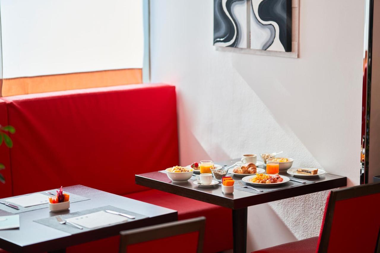 Una Hotels Malpensa Cerro Lago Maggiore Eksteriør billede