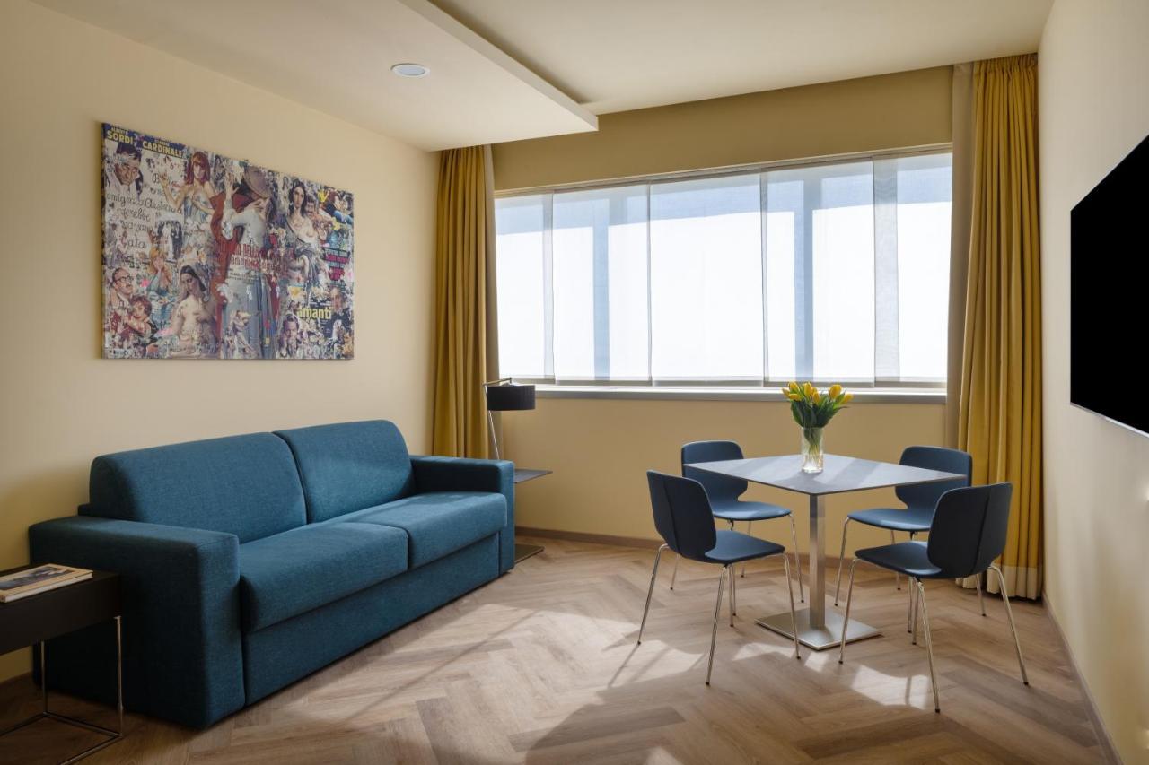 Una Hotels Malpensa Cerro Lago Maggiore Eksteriør billede