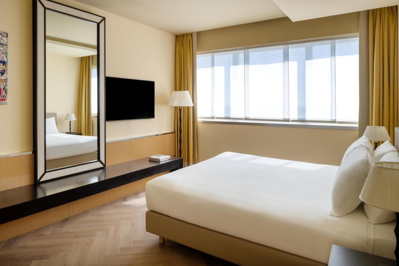 Una Hotels Malpensa Cerro Lago Maggiore Eksteriør billede
