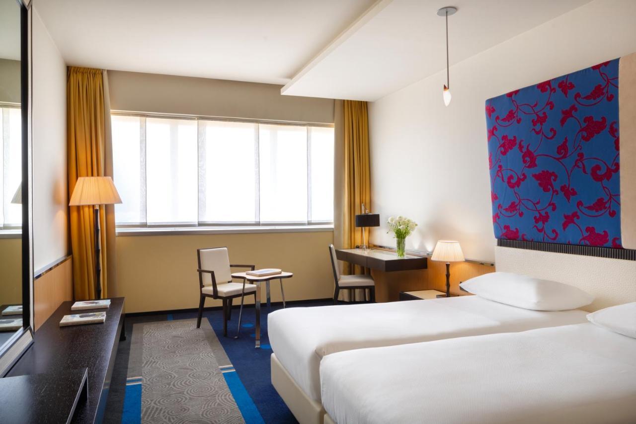 Una Hotels Malpensa Cerro Lago Maggiore Eksteriør billede