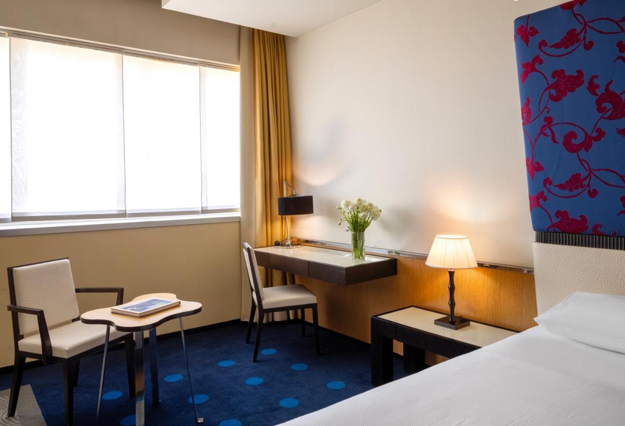 Una Hotels Malpensa Cerro Lago Maggiore Eksteriør billede